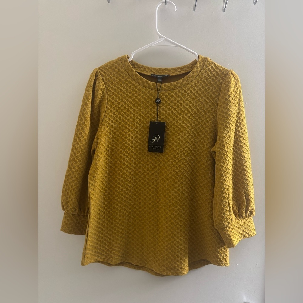 Adrianna Papell Mustard Blouse Size S HONEYCOMB KNIT 3/4 SLEEVE TOP - Picture 2 of 12